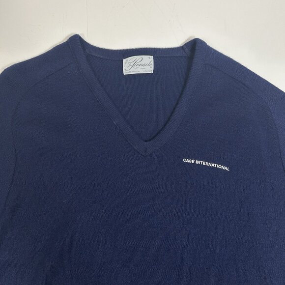 Vtg Pinnacle Mens Sweater Blue V-Neck “Case International” Acrylic Sz L USA - Picture 2 of 6